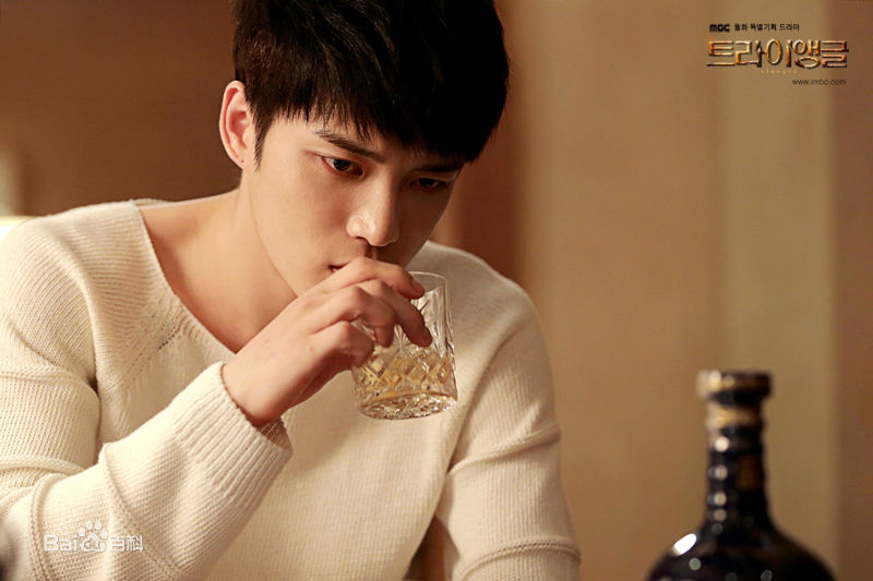 高清金在中(キム ジェジュン、Kim Jae Joong、Kim Jae Jung、JeJung、J-JUN)在《Triangle》饰许英达中的图集