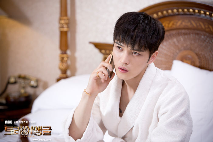 高清金在中(キム ジェジュン、Kim Jae Joong、Kim Jae Jung、JeJung、J-JUN)在《Triangle》饰许英达中的图集