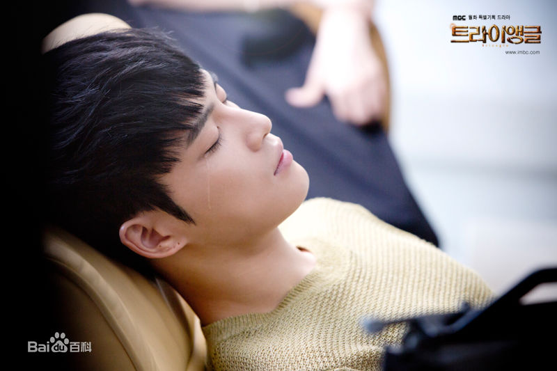 高清金在中(キム ジェジュン、Kim Jae Joong、Kim Jae Jung、JeJung、J-JUN)在《Triangle》饰许英达中的图集