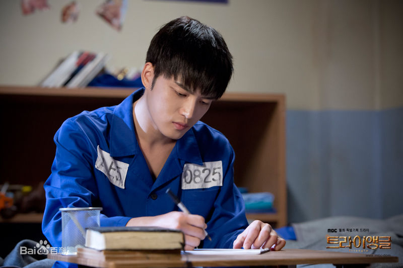 高清金在中(キム ジェジュン、Kim Jae Joong、Kim Jae Jung、JeJung、J-JUN)在《Triangle》饰许英达中的图集