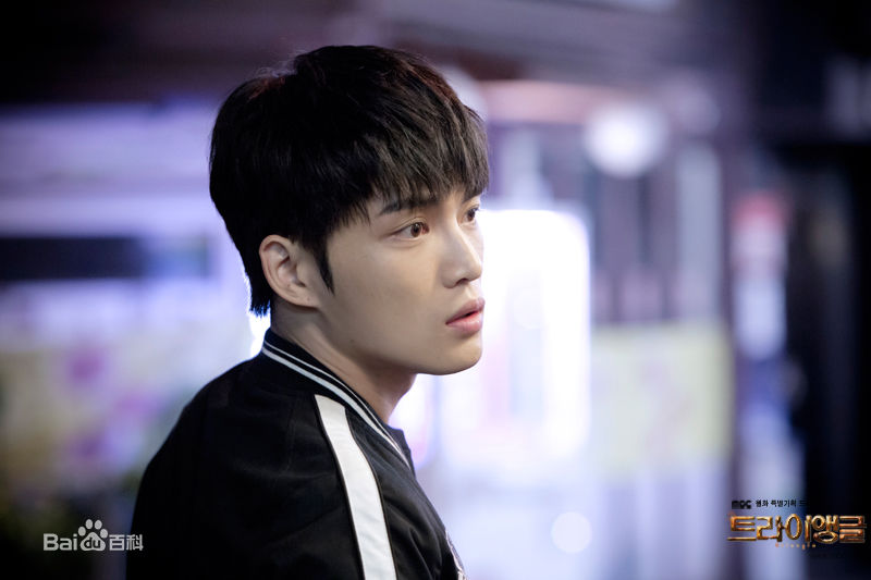 高清金在中(キム ジェジュン、Kim Jae Joong、Kim Jae Jung、JeJung、J-JUN)在《Triangle》饰许英达中的图集