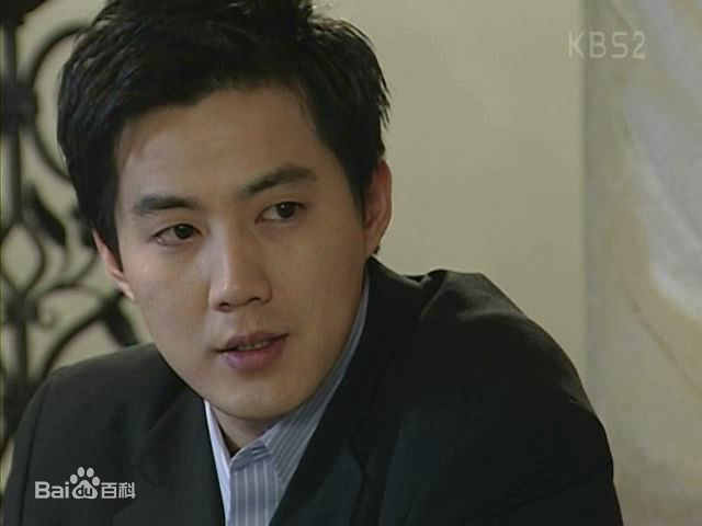 最新柳镇()性感图片