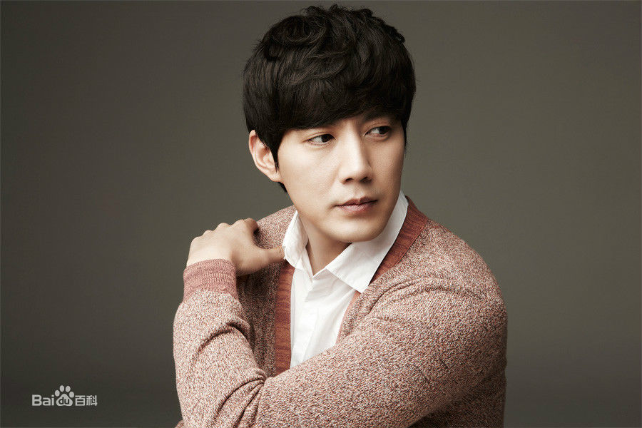 最新柳镇()性感图片