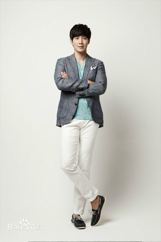 最新柳镇()性感图片