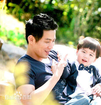 柳镇()家庭照片图册