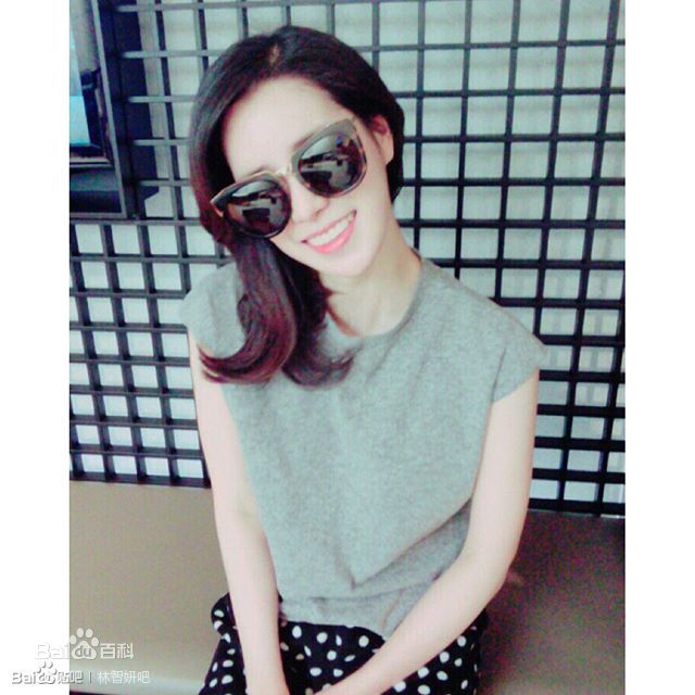 林智妍()Life性感图片图集