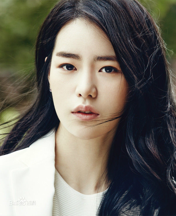 林智妍()前后照片