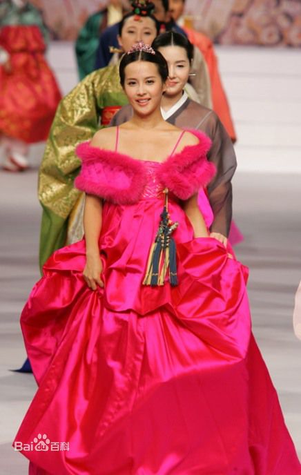 最新赵茹珍(（Jo Yeo-jeong）)性感图片