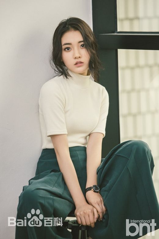 郑多彬(Jung DaBin)bnt素颜照壁纸