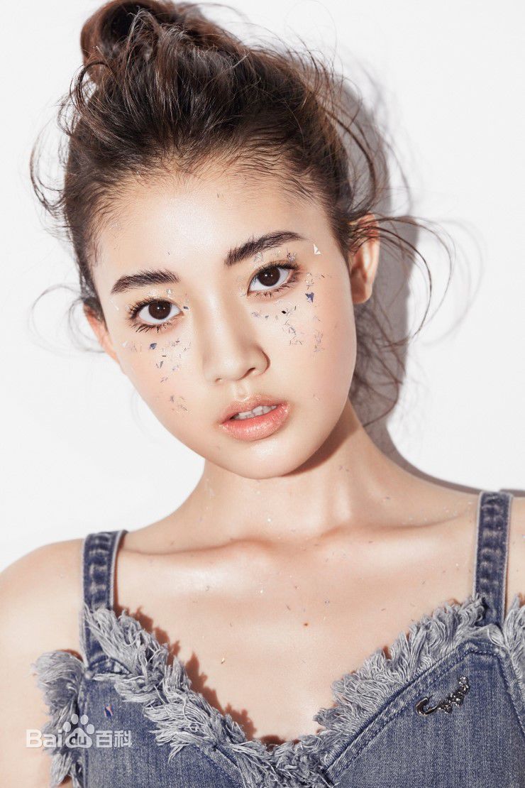 郑多彬(Jung DaBin)画报生活照相册