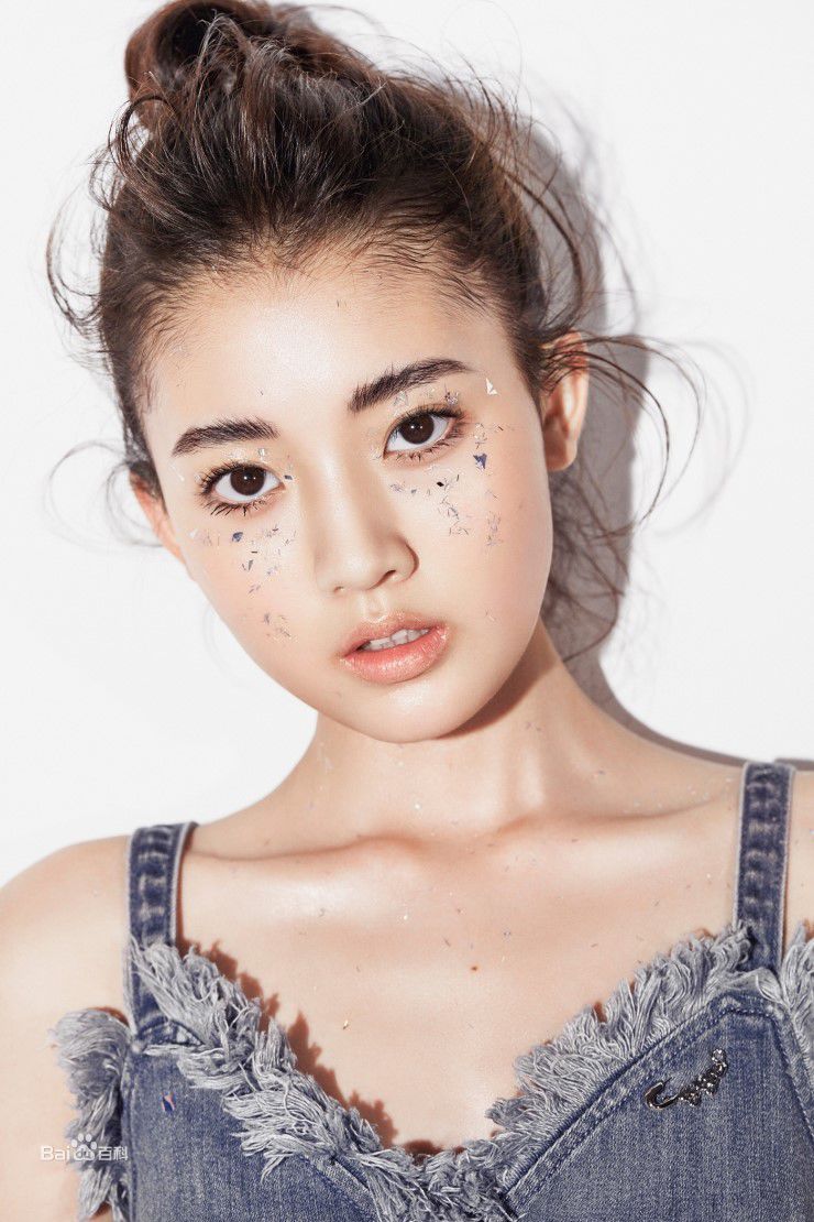 郑多彬(Jung DaBin)画报生活照相册