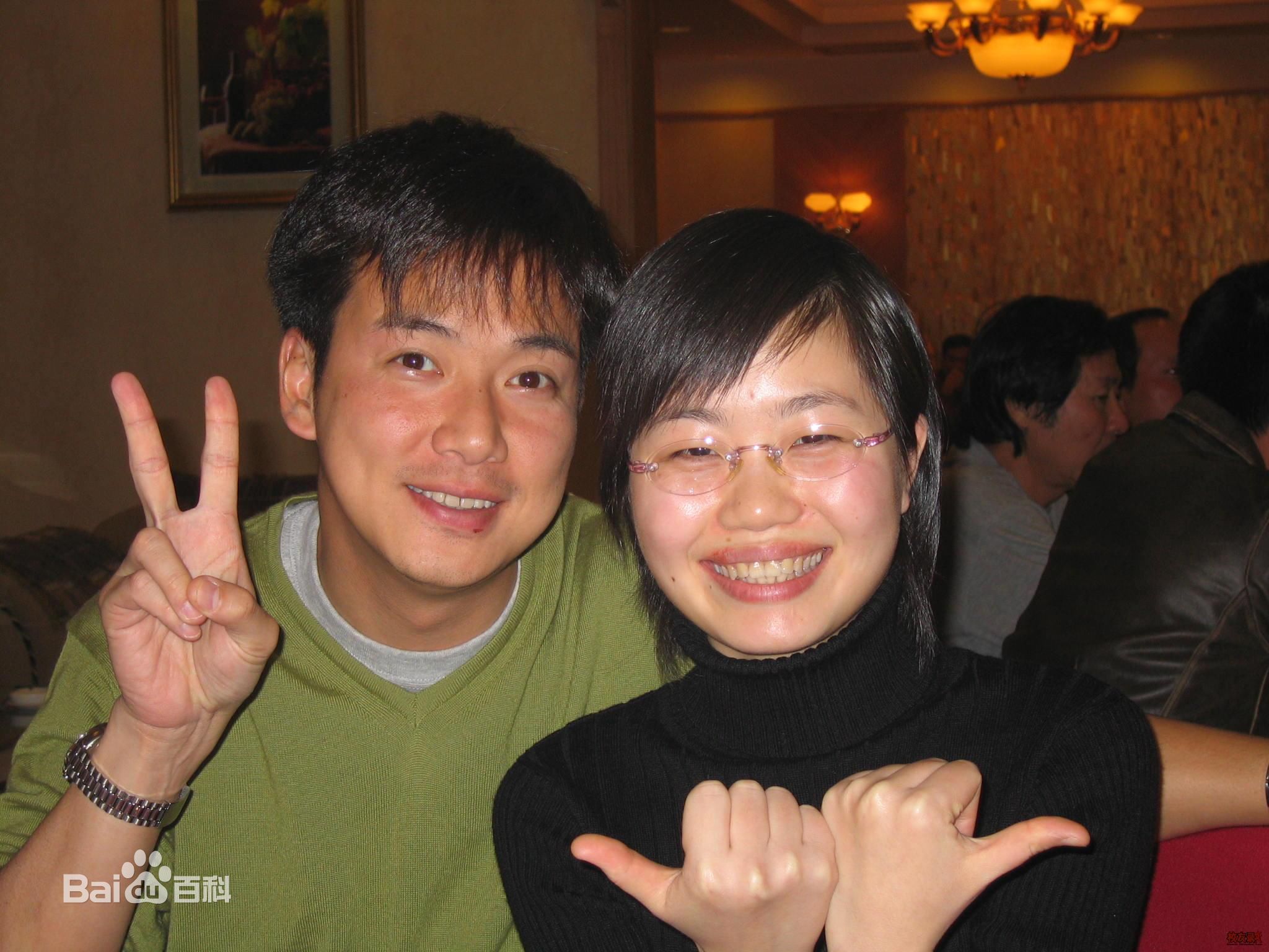 蔡子建(Elleere， Choy Tsz Kin)蔡子健生活照前后照片