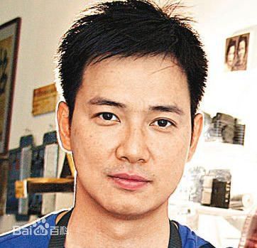 蔡子建(Elleere， Choy Tsz Kin)蔡子健生活照前后照片