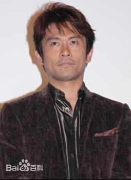 内野圣阳(うちの まさあき)前后照片