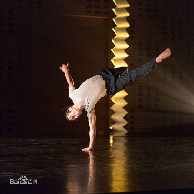 森山未来(Mirai Moriyama)舞者 前后照片