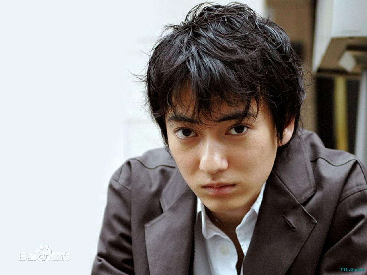 最新忍成修吾(Oshinari Shugo)性感图片