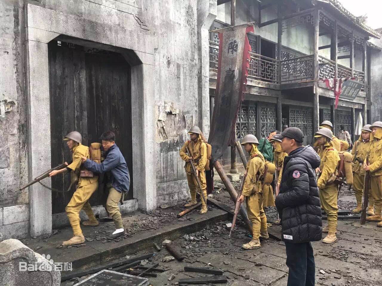 精选韩平在执导《捍卫者》中的图册