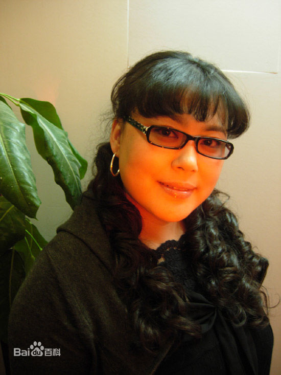 最新李菁菁性感图片