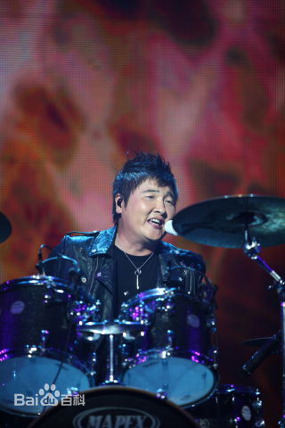 孙楠(Sun nan)2010年江阴楠得“痛快”演唱会图片图集