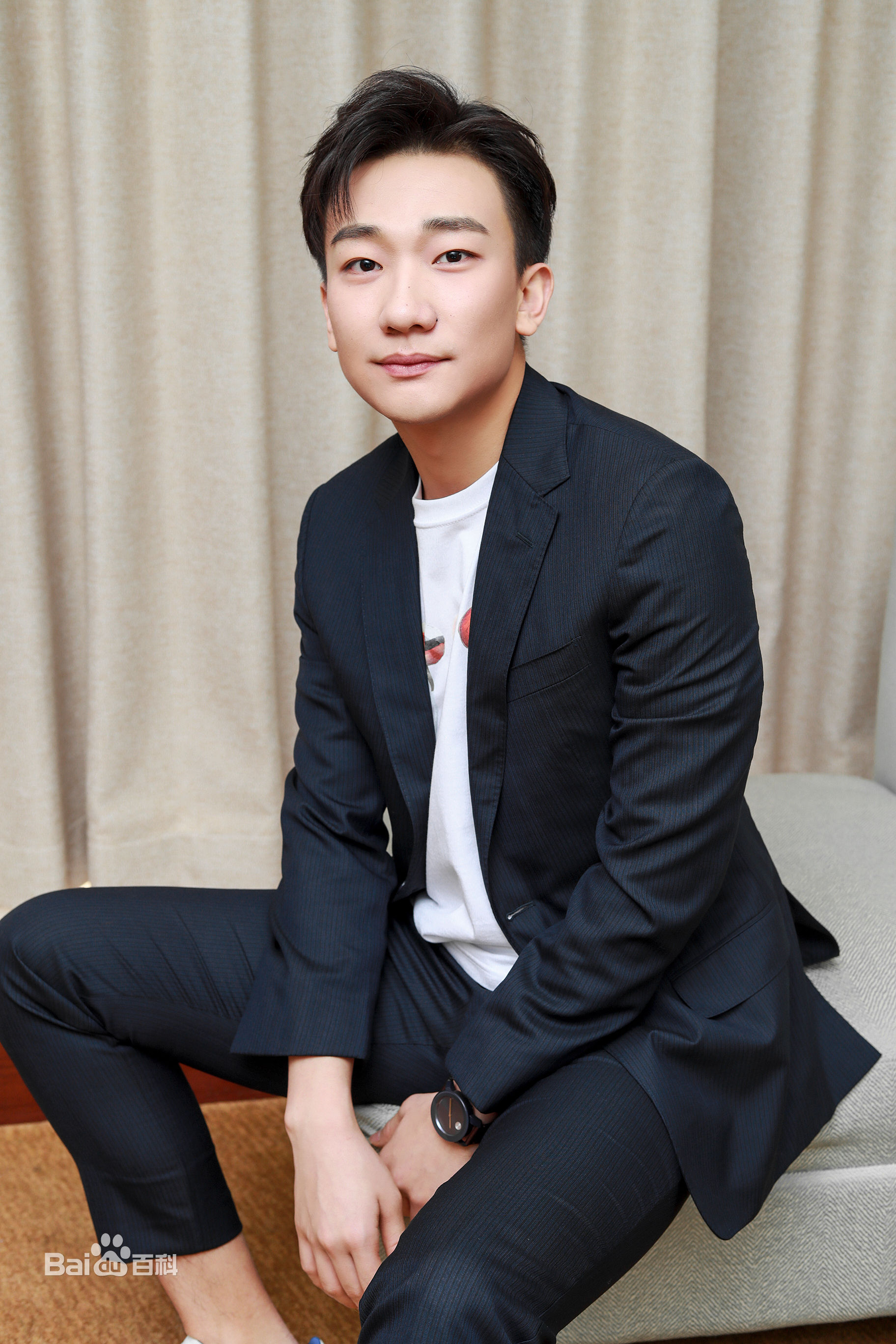 吴昊宸高清图集