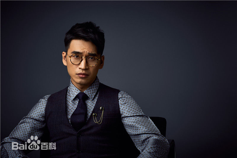 栾元晖(MAX)照片性感图片图集