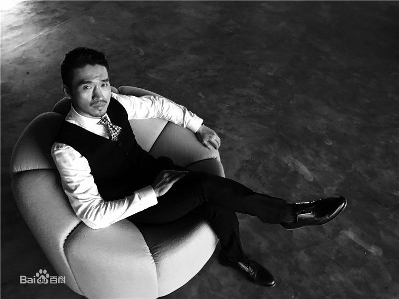 栾元晖(MAX)照片性感图片图集