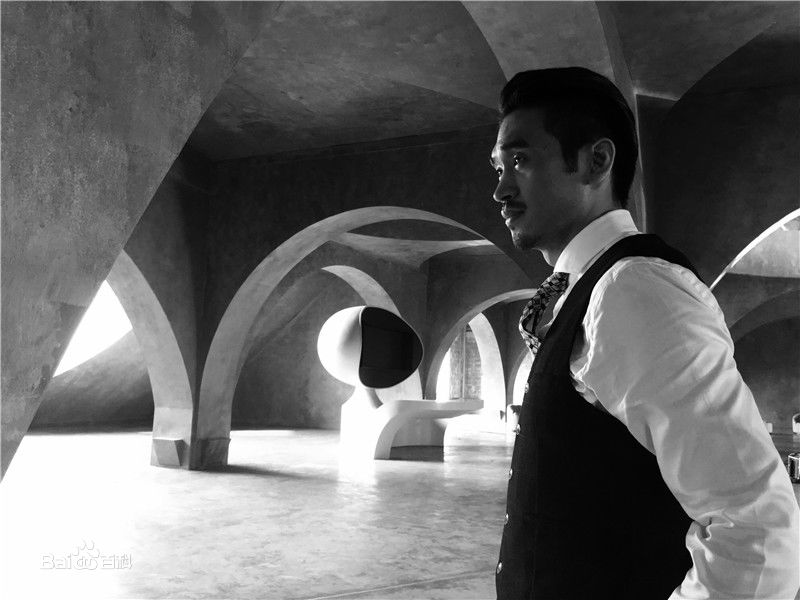 栾元晖(MAX)照片性感图片图集