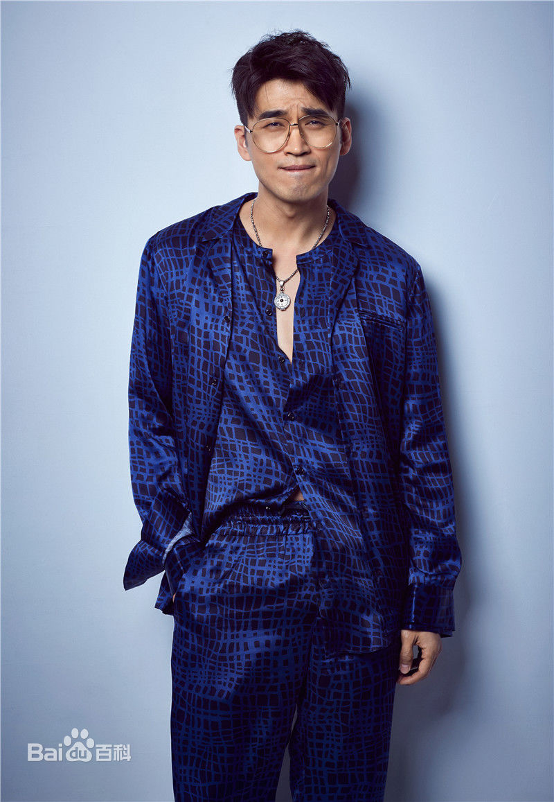 栾元晖(MAX)照片壁纸壁纸