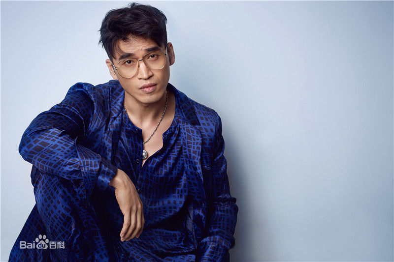 栾元晖(MAX)照片壁纸壁纸