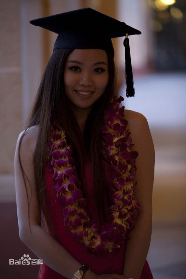 最优质郑潇生活照