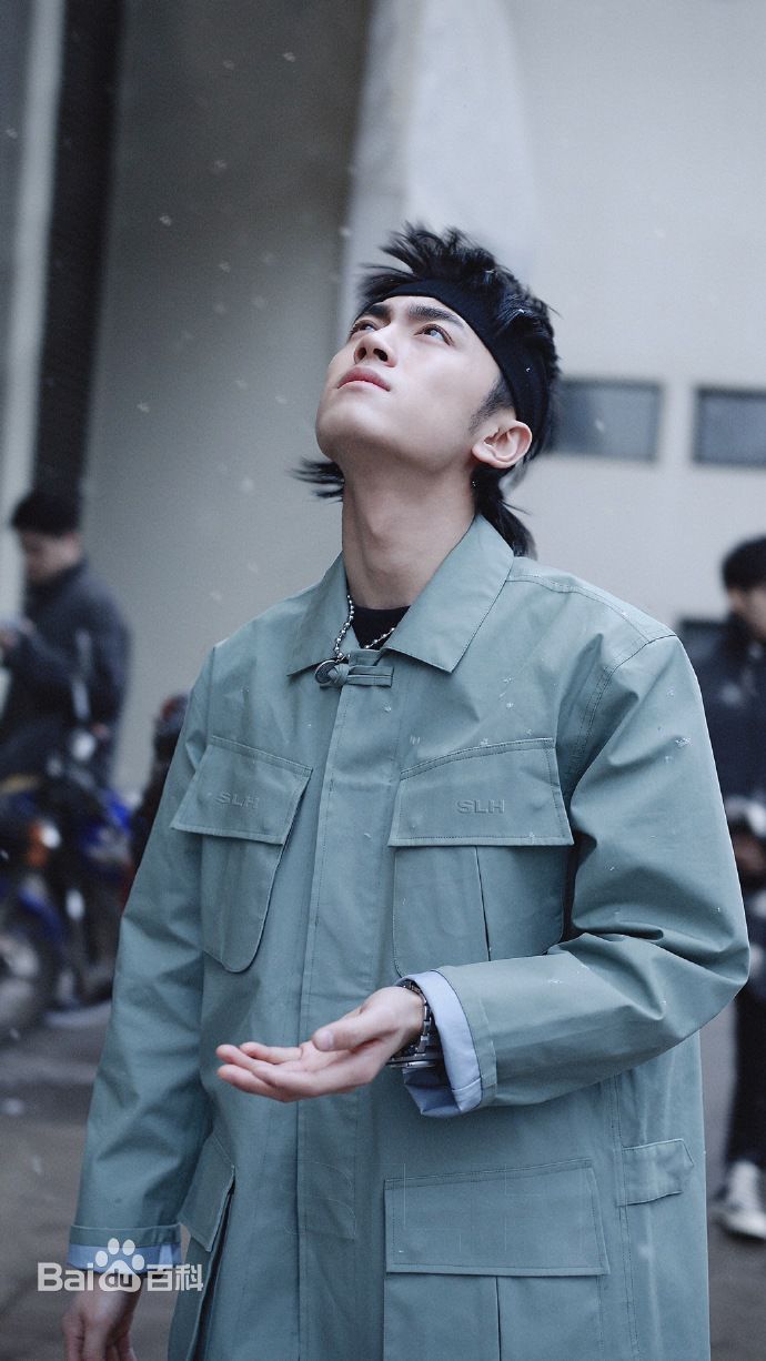 牛超明朗少年-饭拍合集前后照片