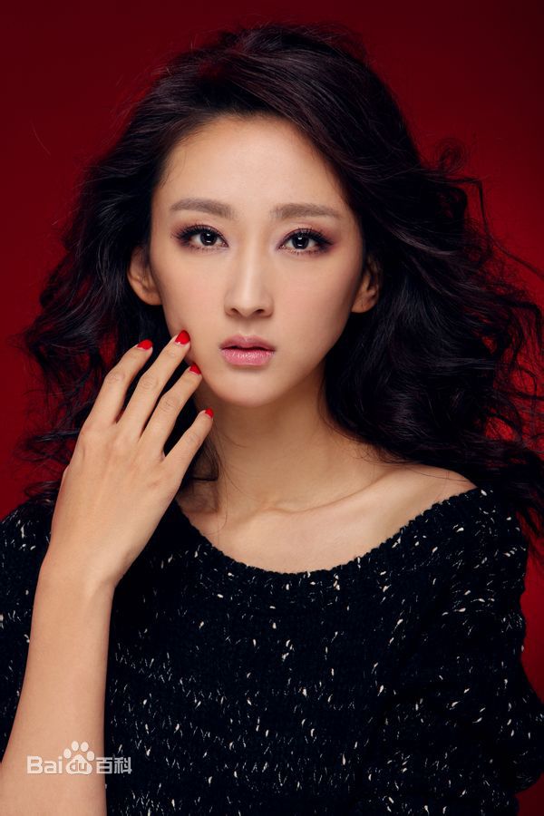 张宇菲图集素颜照相册