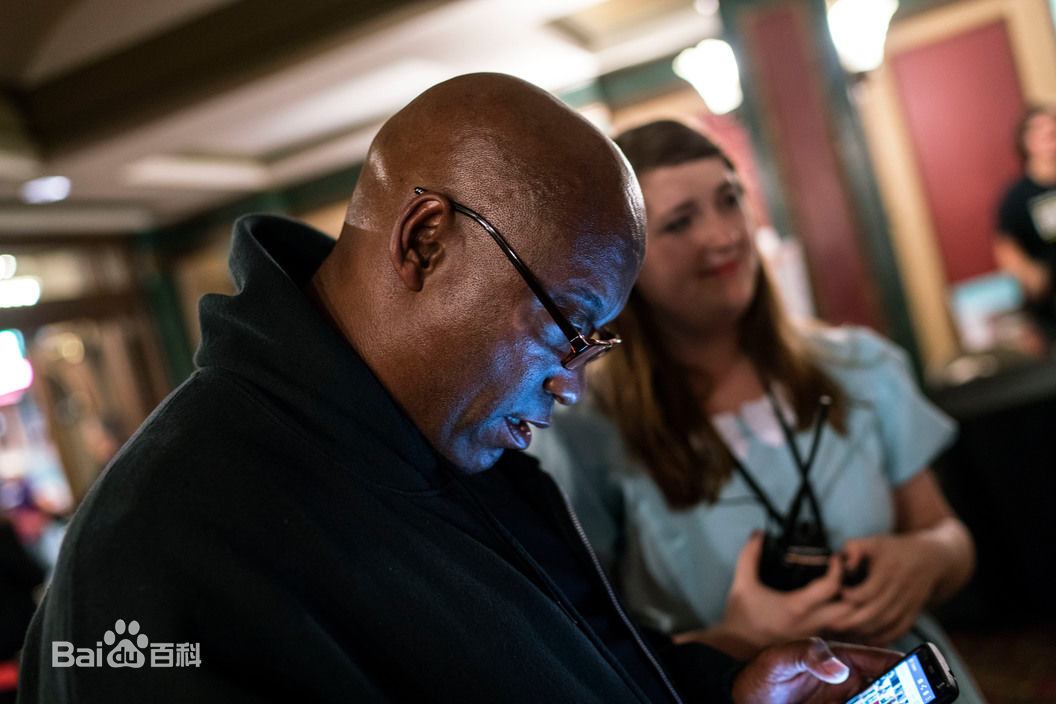 精选约翰·辛格顿(John Daniel Singleton)