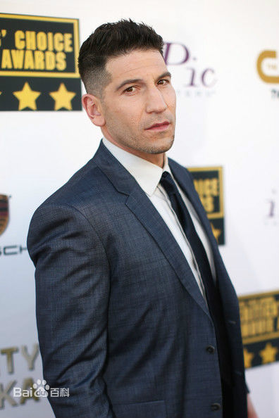 乔·博恩瑟(Jon Bernthal)前后照片