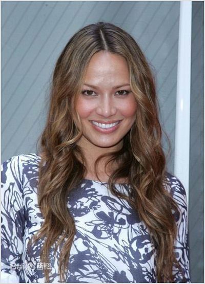 穆恩·布拉得古德(Moon Bloodgood)生活照