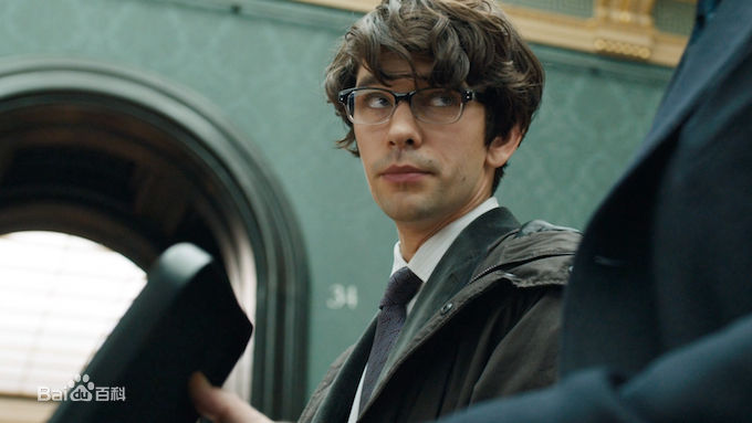 高清本·威士肖(Ben Whishaw)在《007：大破天幕杀机》Q博士中的图集