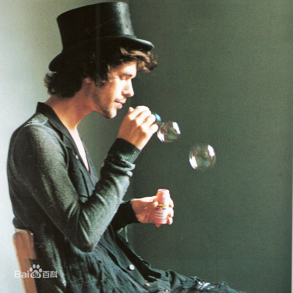 本·威士肖(Ben Whishaw)高清图册