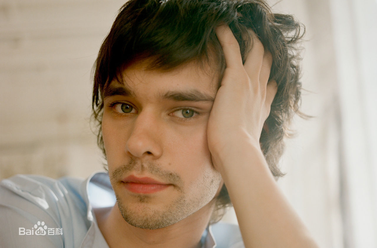 最全本·威士肖(Ben Whishaw)壁纸