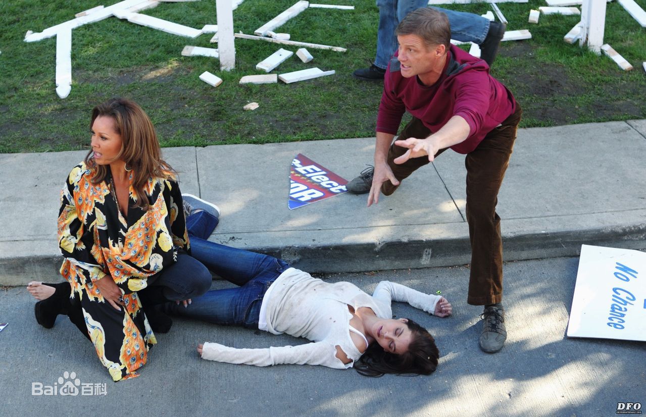 凡妮莎·威廉斯(Vanessa Williams)绝望的主妇前后照片