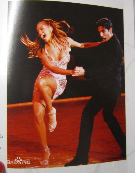 凡妮莎·威廉斯(Vanessa Williams)新书前后照片