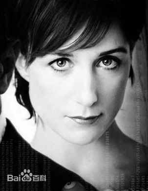 艾尔莎·泽贝斯坦(Elsa Zylberstein、Elsa Steiner)Elsa Zylberstein前后照片