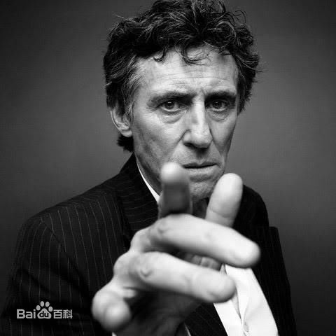 精选加布里埃尔·伯恩(Gabriel Byrne)精彩图册
