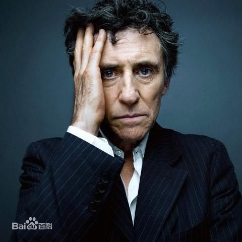 精选加布里埃尔·伯恩(Gabriel Byrne)精彩图册