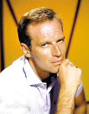 高清查尔顿·赫斯顿(Charlton Heston)性感图片