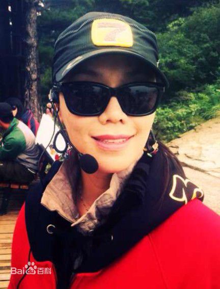 戴玮MV工作照素颜照相册