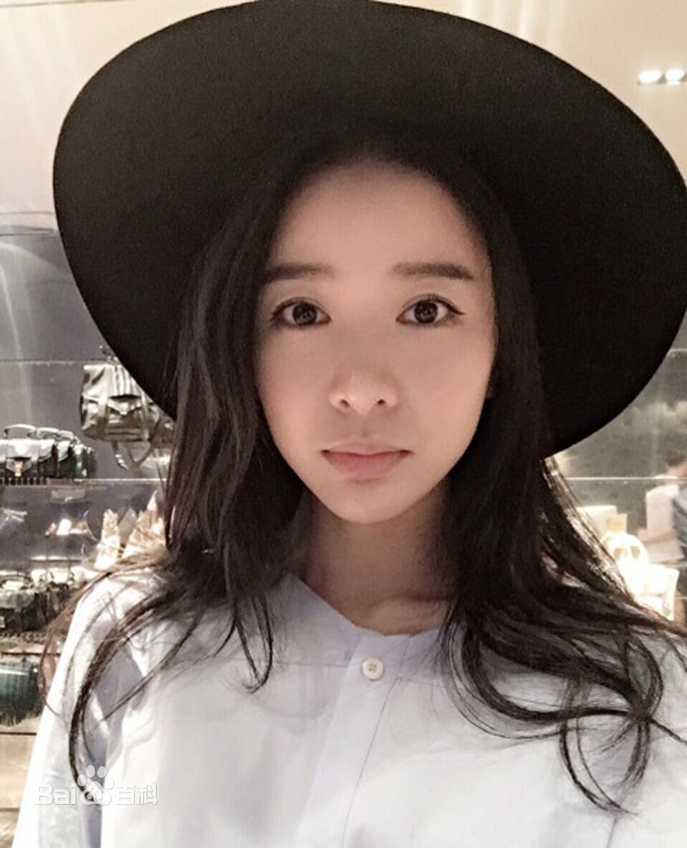 王学敏生活照素颜照相册