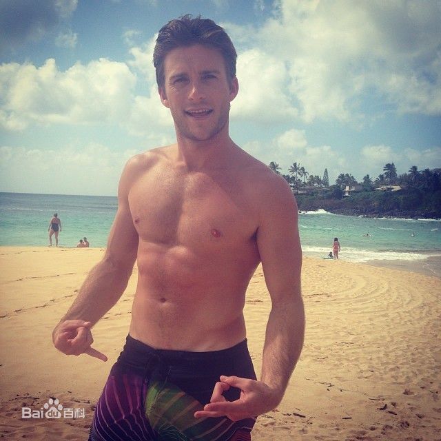 斯科特·伊斯特伍德(Scott Eastwood)生活照图片图册