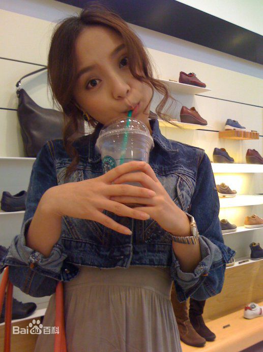 阳蕾(Shine Yang)生活照素颜照相册