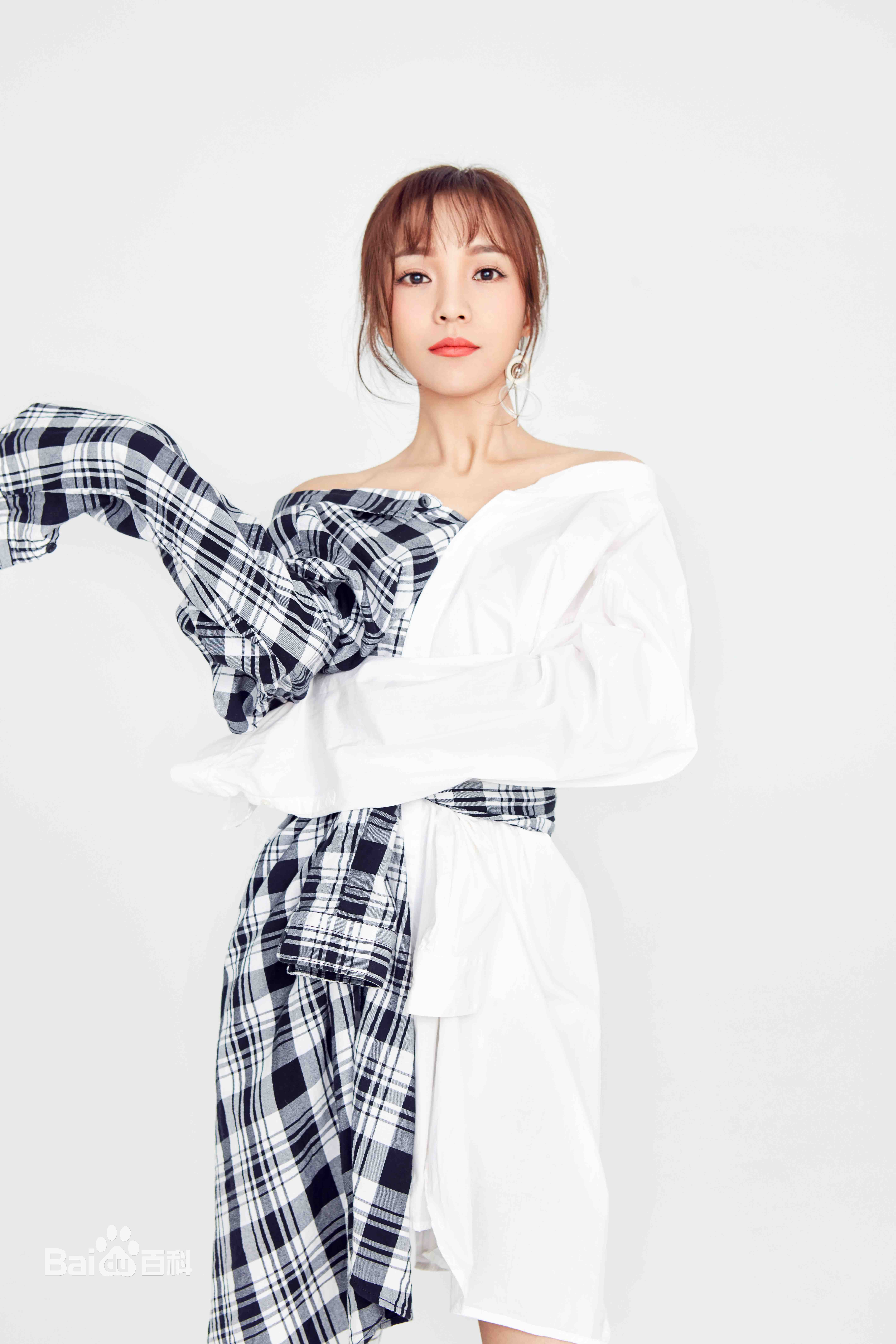 阳蕾(Shine Yang)最新2017壁纸