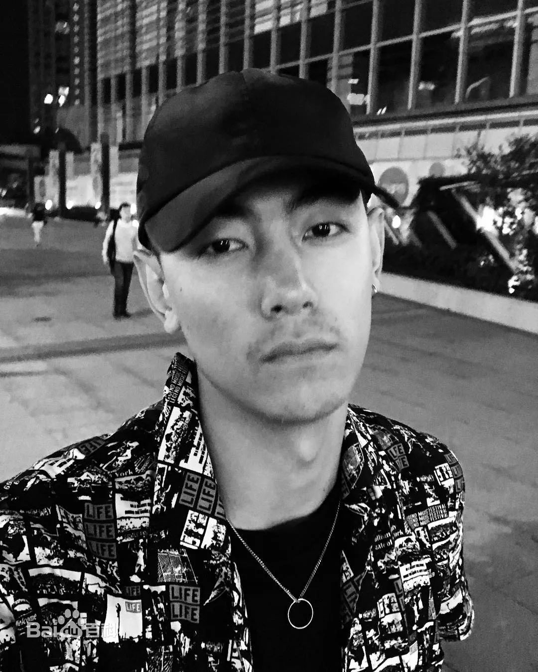 纪凌尘前后照片